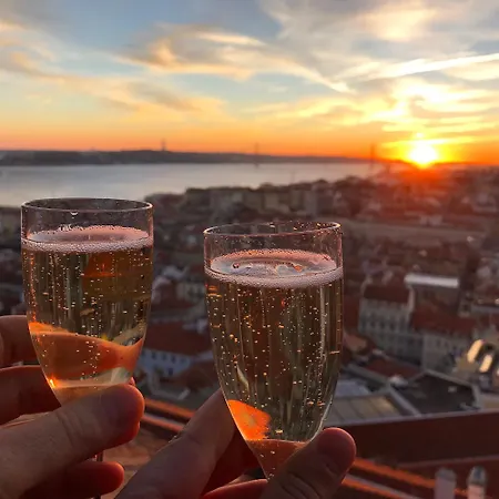 Praca Do Comercio Romantic * Лісабон